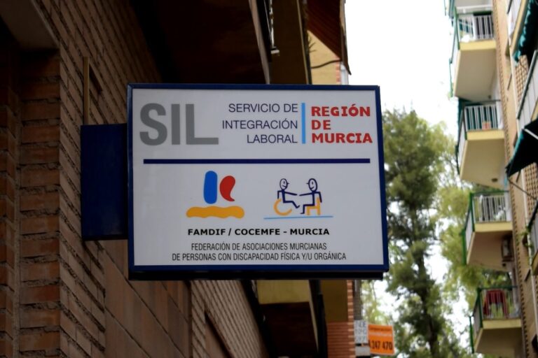 Cartel Exterior entrada SIL Cartel Exterior entrada SIL