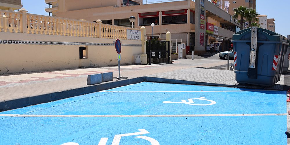 plazas aparcamiento reservado a PMR Plazas de aparcamiento reservado a personas con movilidad reducida