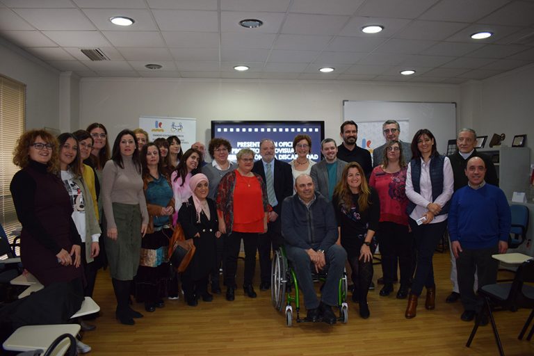 Grupo de la presentación del proyecto audiovisual Grupo de la presentación del proyecto audiovisual