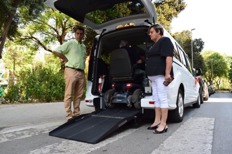 Eurotaxi Foto de 2017 en la presentación del Eurotaxi en Murcia