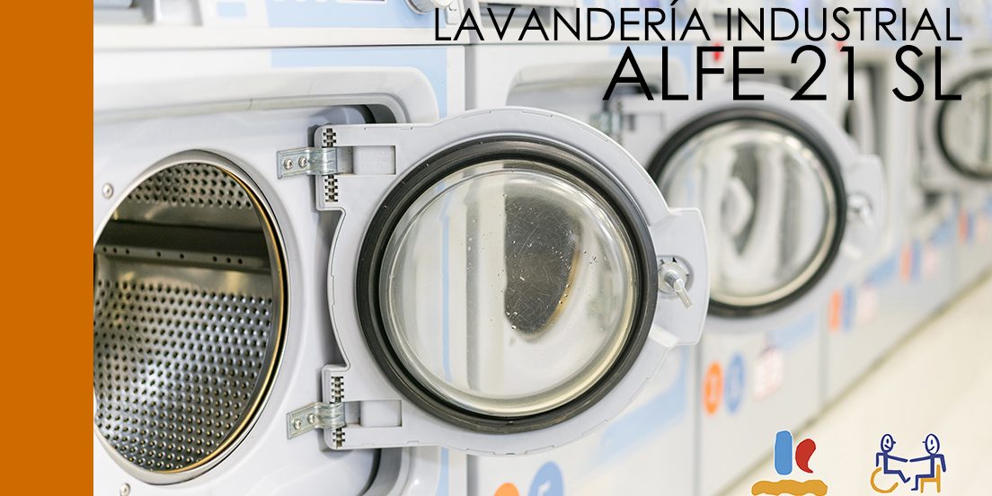 lavandería alfe21 – entrevista Conjunto de lavadoras con la puerta abierta y el nombre de la empresa "Lavandería Industrial ALFE 21 SL"
