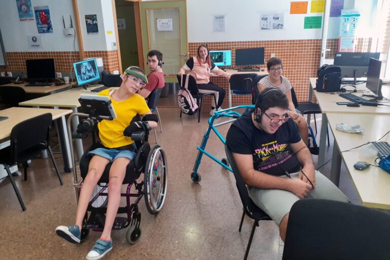 programas-formativos-famdif-inserccion-laboral-personas-con-discapacidad-murcia-cocemfe programas-formativos-famdif-inserccion-laboral-personas-con-discapacidad-murcia-cocemfe