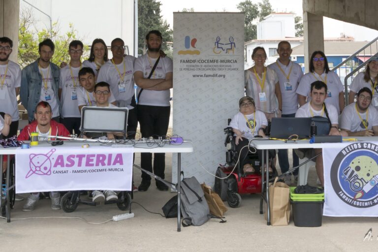 Equipos de FAMDIF en la competición CANSAT