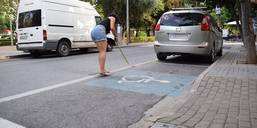 Accesibilidad plazas aparcamiento reservadas.