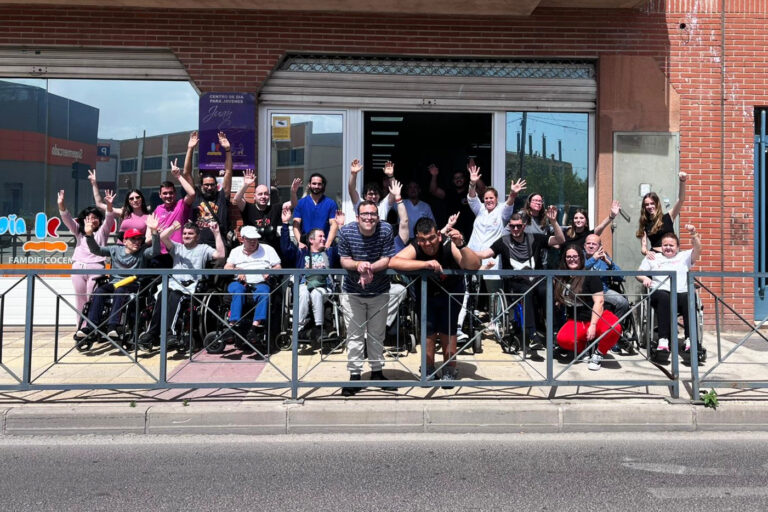 Compra local centro de día de FAMDIF en Murcia